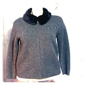 Grey/Black Fur Lambswool Removable Collar Cardigan